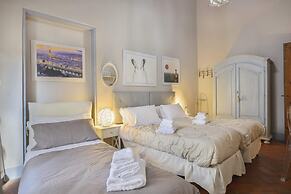 Sangallo Suite-hosted by Sweetstay