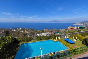 Villa Luisa Jacuzzi and Pool