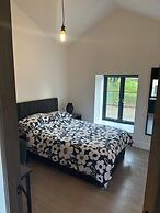 Stunning 3-bed Stone Barn Near Sion Mills