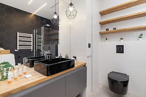 Wawrzynca Studio Cracow by Renters