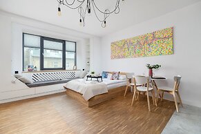 Wawrzynca Studio Cracow by Renters