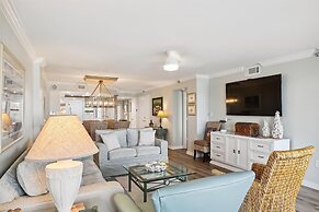 Inlet Reef 105 is a beautifully decorated and absolutely gorgeous 2 BR