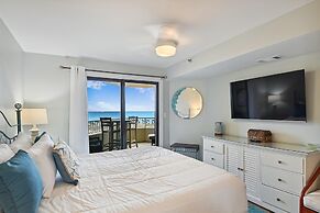Inlet Reef 105 is a beautifully decorated and absolutely gorgeous 2 BR