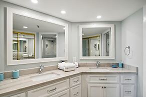 Inlet Reef 105 is a beautifully decorated and absolutely gorgeous 2 BR