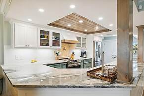 Inlet Reef 105 is a beautifully decorated and absolutely gorgeous 2 BR