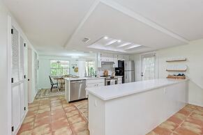 Meant to Bee on AMI managed by Beach Retreats