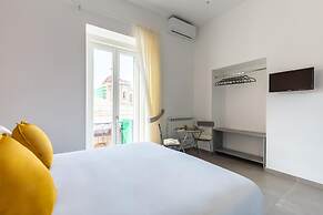 Maria s Bright Flat at the Cathedral With Balcony by Wonderful Italy