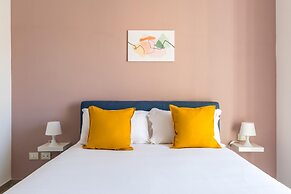 Maria s Bright Flat at the Cathedral With Balcony by Wonderful Italy