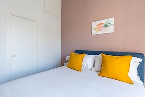 Maria s Bright Flat at the Cathedral With Balcony by Wonderful Italy