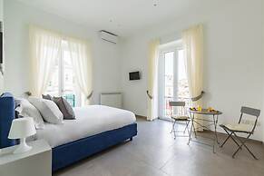 Maria s Bright Flat at the Cathedral With Balcony by Wonderful Italy