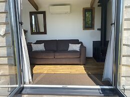Red Oaks Shepherds hut