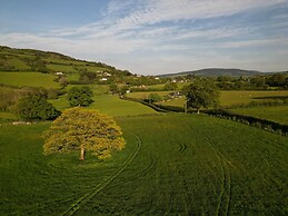 Red Oaks Shepherds hut