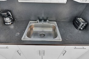 Garden Suite 8-hosted by Sweetstay