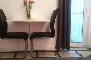 Super Central Studio Apartment - With Balcony