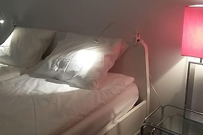 Super Central Studio Apartment - With Balcony