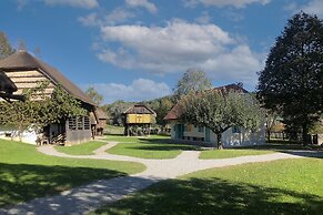 Kunstek Farmhouse With Sauna