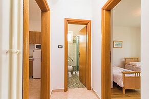 Holiday House Damir - Apartment 1