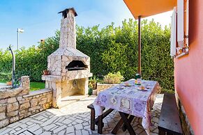 Holiday House Damir - Apartment 1