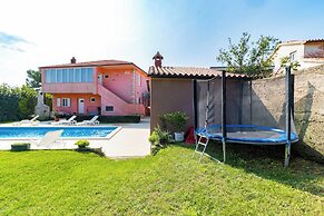 Holiday House Damir - Apartment 1