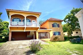 Yanceylargo Estate - Newly Renovated 7br Beautiful Two-story Estate Vi