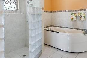 Yanceylargo Estate - Newly Renovated 7br Beautiful Two-story Estate Vi