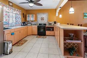 Yanceylargo Estate - Newly Renovated 7br Beautiful Two-story Estate Vi