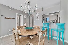 Relaxing 2bd/2ba w/ Partial View & Pool