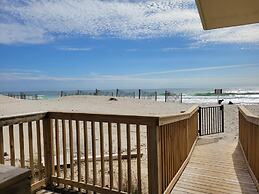 Relaxing 2bd/2ba w/ Partial View & Pool