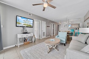 Relaxing 2bd/2ba w/ Partial View & Pool