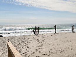 Relaxing 2bd/2ba w/ Partial View & Pool