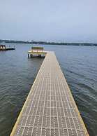 Relaxing 2bd/2ba w/ Partial View & Pool