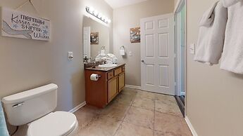 2br/2ba Full Condo w/ Pool & Gym, Sleeps 6