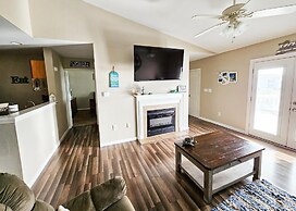 2br/2ba Full Condo w/ Pool & Gym, Sleeps 6