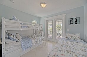 Oasis by the Beach managed by the Beach Retreats