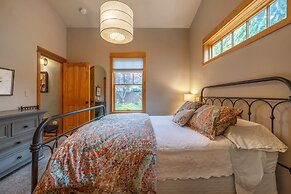 Neighborhood Nest 2 Bedroom Home by RedAwning