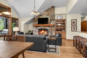 Beaver Creek Landing B402 3 Bedroom Condo by RedAwning