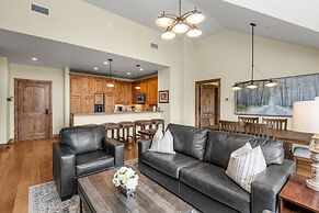 Beaver Creek Landing B402 3 Bedroom Condo by RedAwning