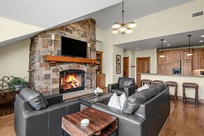 Beaver Creek Landing B402 3 Bedroom Condo by RedAwning