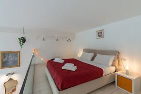 Monalda Loft 2-hosted by Sweetstay