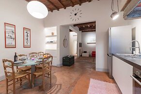 Santo Spirito Suite-hosted by Sweetstay