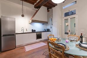 Santo Spirito Suite-hosted by Sweetstay