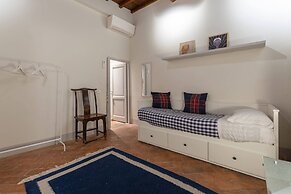 Santo Spirito Suite-hosted by Sweetstay