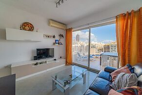 Amazing Views of Spinola Bay in Heart of St.julians