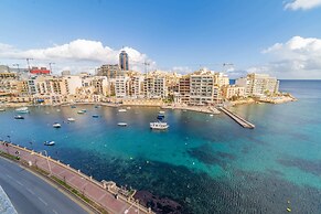 Amazing Views of Spinola Bay in Heart of St.julians