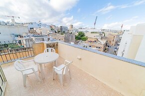 Amazing Views of Spinola Bay in Heart of St.julians