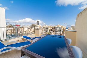 Amazing Views of Spinola Bay in Heart of St.julians