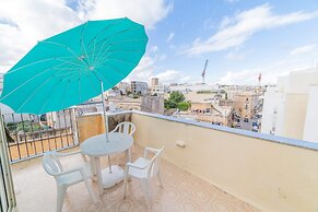 Amazing Views of Spinola Bay in Heart of St.julians