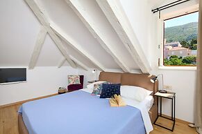 Boutique Garden Rooms