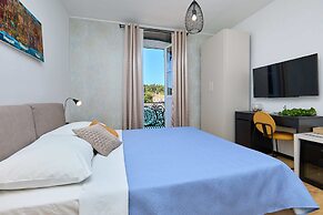 Boutique Garden Rooms