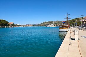 Boutique Garden Rooms